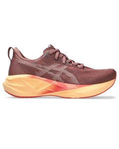 Asics Novablast 5 Seitenansicht aussen
